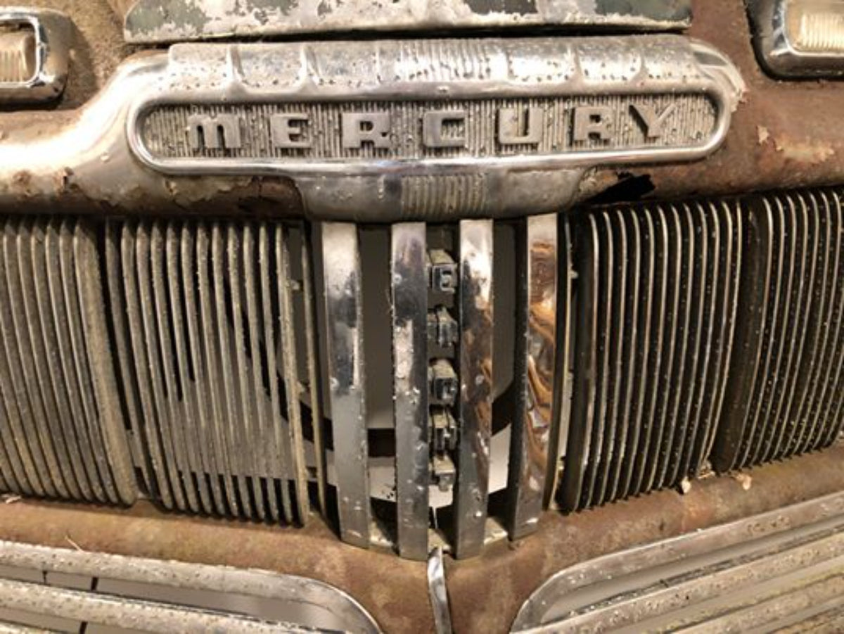 1946 Mercury Eight Front Grill w/ Lighted Headlights